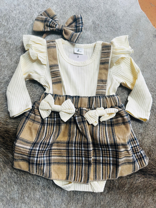 Girls Plaid Outfit